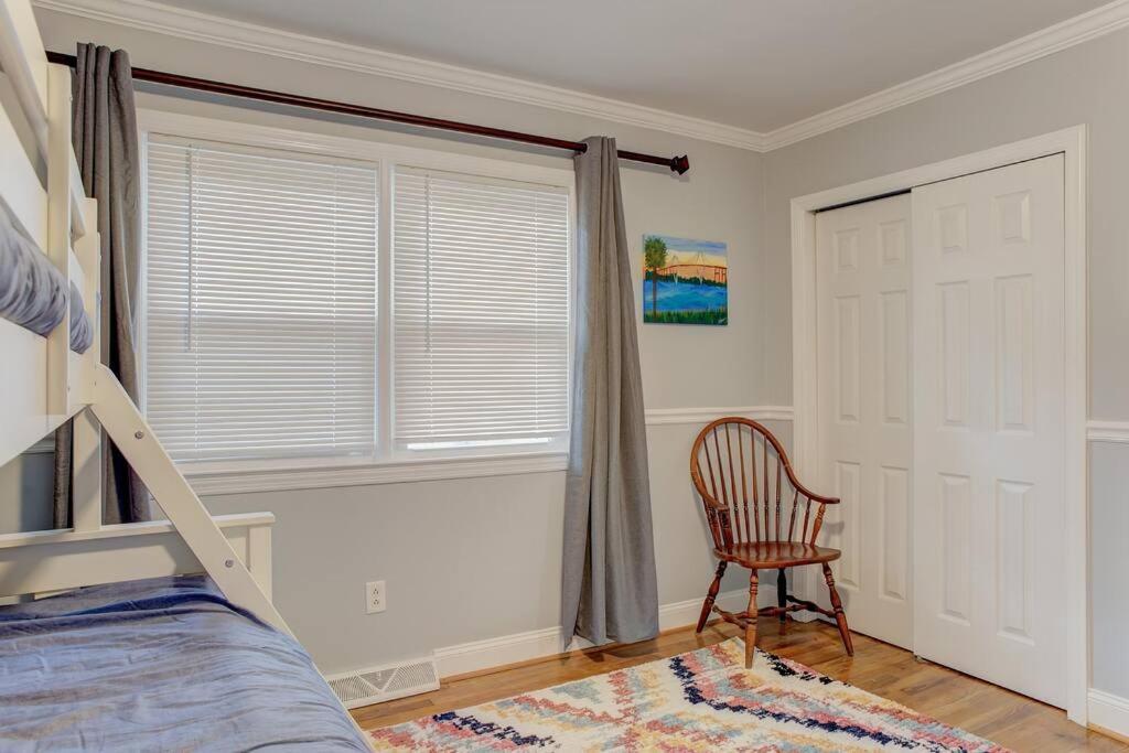 Charming Home Near Folly & Downtown Charleston Exteriör bild