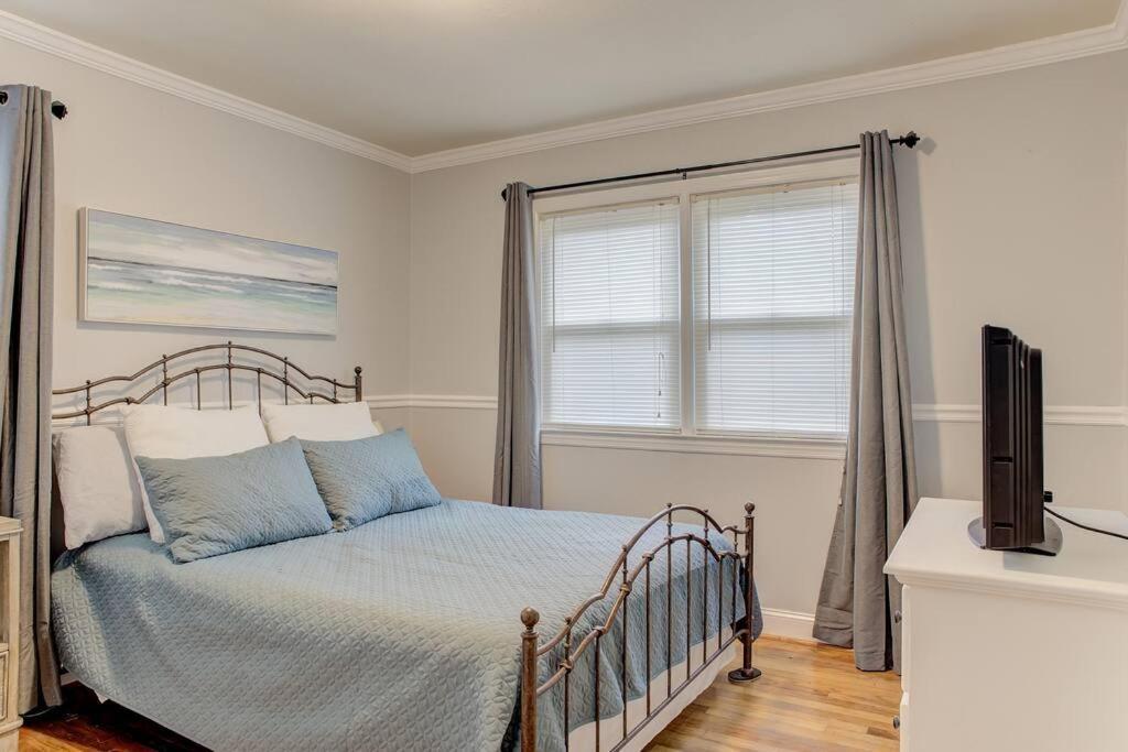 Charming Home Near Folly & Downtown Charleston Exteriör bild