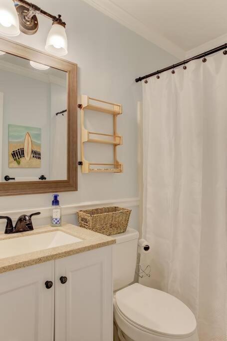 Charming Home Near Folly & Downtown Charleston Exteriör bild