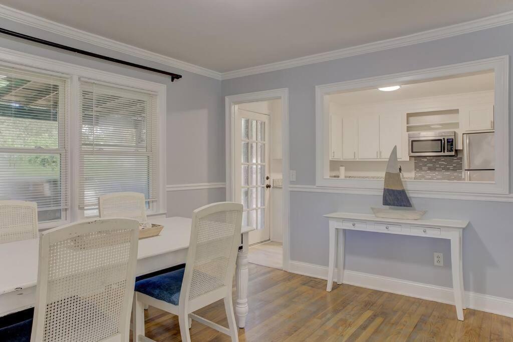 Charming Home Near Folly & Downtown Charleston Exteriör bild