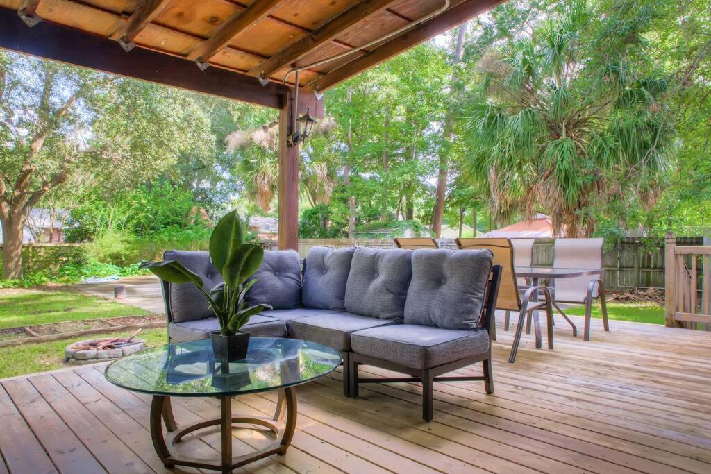 Charming Home Near Folly & Downtown Charleston Exteriör bild