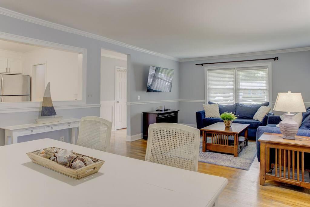Charming Home Near Folly & Downtown Charleston Exteriör bild