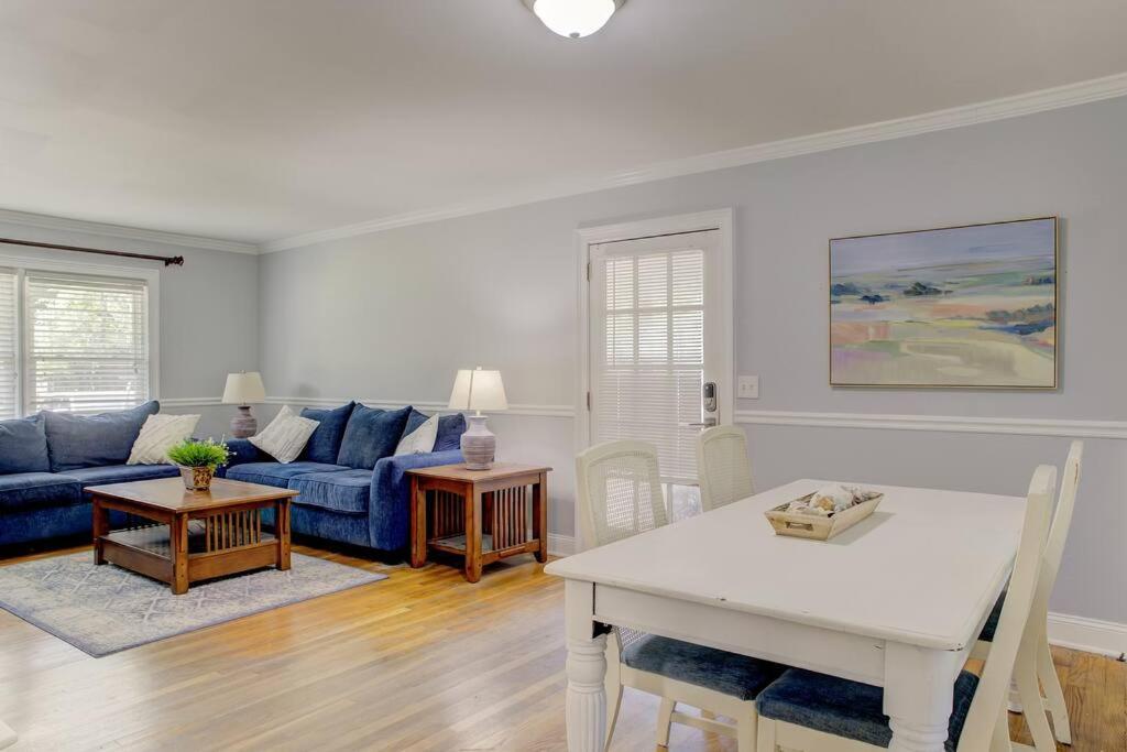 Charming Home Near Folly & Downtown Charleston Exteriör bild