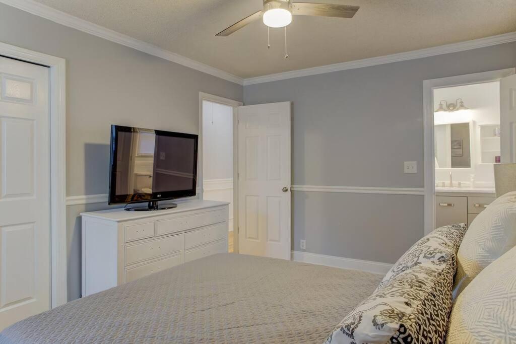Charming Home Near Folly & Downtown Charleston Exteriör bild